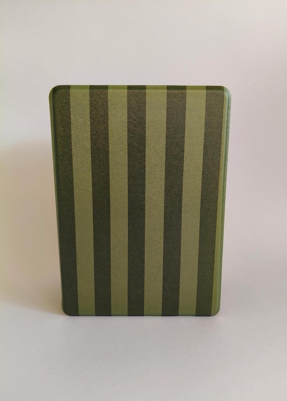 Premium Kindle Case – Midnight Library
